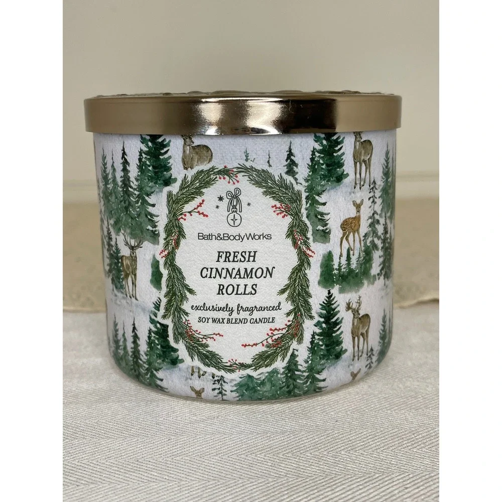 Bath & Body Works Fresh Cinnamon Rolls 3-Wick Candle 14.5 oz Soy Wax Blend